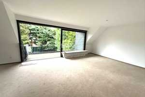 Moderne 3 Raumwohnung mit Balkon Nahe Elisabeth-Krankenhaus – Mönchengladbach – Vorschaubild 1