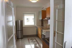 Helle 2 Zimmer Wohnung in München-Neuhausen (80634) Urbanes Wohnen in schöner Altbau Wohnung – Wilderich-Lang-Straße 10, 80634 Neuhausen, München – Vorschaubild 2