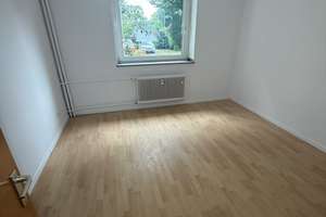 Frisch gestrichene 4 Raum Wohnung im Erdgeschoss mit Terrasse – Oemken Str. 91, 45892 Resse, Gelsenkirchen – Vorschaubild 4