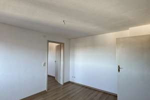 4 Zimmer Wohnung -Sehr großer Balkon zum entspannen – Rosenstraße 3, 96465 Neustadt bei Coburg – Vorschaubild 10