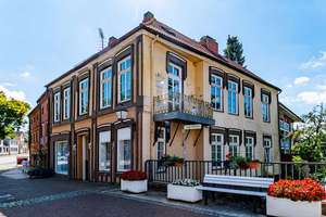 Ein Zuhause mit Geschichte – ein Investment mit Zukunft – Die vollständige Adresse der Immobilie erhältst du vom Anbieter., 24211 Preetz – Vorschaubild 1