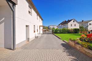 Zweifamilienhaus mit Baufenster - Kapitalanlage oder Eigennutzung – Die vollständige Adresse der Immobilie erhältst du vom Anbieter., 35630 Ehringshausen – Vorschaubild 4