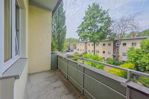 Helle 3-Zimmerwohnung mit Balkon/Stellplatz und Kellerabteil | Berlin-Lankwitz – Die vollständige Adresse der Immobilie erhältst du vom Anbieter., 12249 Lankwitz, Berlin – Vorschaubild 8