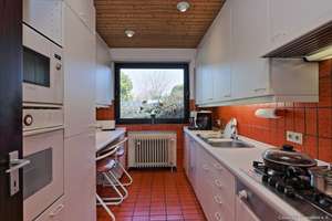 STILVOLLER BUNGALOW ... MAXIMALE PRIVATSPHÄRE ... PHOTOVOLTAIK ... SONNENGARTEN – Die vollständige Adresse der Immobilie erhältst du vom Anbieter., 41069 Holt, Mönchengladbach – Vorschaubild 10