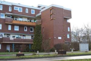 SCHÖNE 1,5 ZKB WOHNUNG MIT EINBAUKÜCHE UND BALKON IN EINEM GEPFLEGTEN HAUS – Dresdener Ring 11, 38444 Westhagen, Wolfsburg – Vorschaubild 2