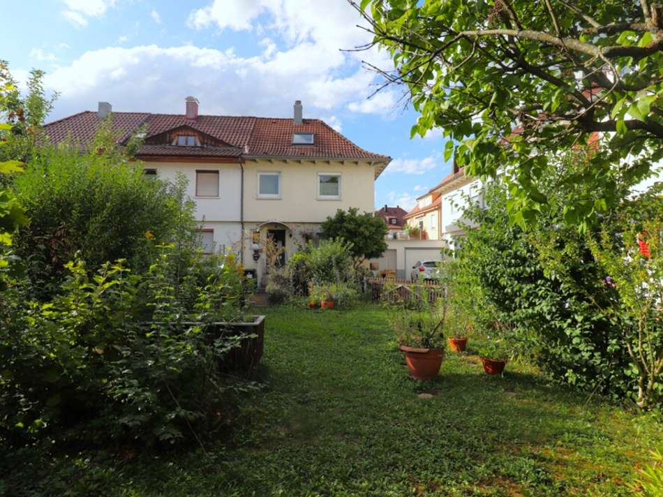 123 m² Gartenfläche mit Möglic