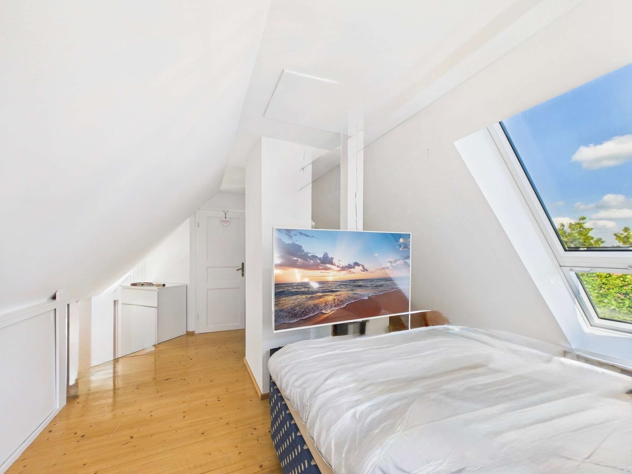 Immobilie in Utting am Ammersee - Haus im Haus in Utting – Großzügiges Wohnen mit Einliegerwohnung und Panorama - Bild 8