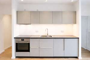 SCHNELL SEIN | Kernsaniertes City-Apartment mit französischem Balkon und Schlafnische – 10715 Wilmersdorf, Berlin – Vorschaubild 4