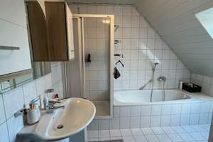 Wunderschöne Maisonette Wohnung mit Balkon in Oldenburg – Die vollständige Adresse der Immobilie erhältst du vom Anbieter., 26135 Drielaker Moor, Oldenburg (Oldenburg) – Vorschaubild 3