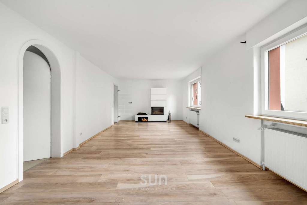 Immobilie in Mühlheim am Main - WOW! Großzügiges Familienhaus mit Hof, Keller & Spitzboden - direkt am Main! - Bild 3