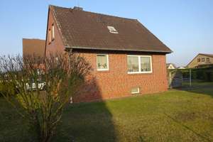 Gepflegtes Einfamilienhaus mit Garten, Keller und Garage – perfekt für Familien – Die vollständige Adresse der Immobilie erhältst du vom Anbieter., 38465 Brome – Vorschaubild 2
