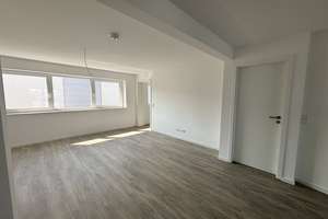 Großzügige 4,5-Zimmer-Wohnung mit Balkon & Doppelgarage – Die vollständige Adresse der Immobilie erhältst du vom Anbieter., 74321 Bietigheim-Bissingen – Vorschaubild 3