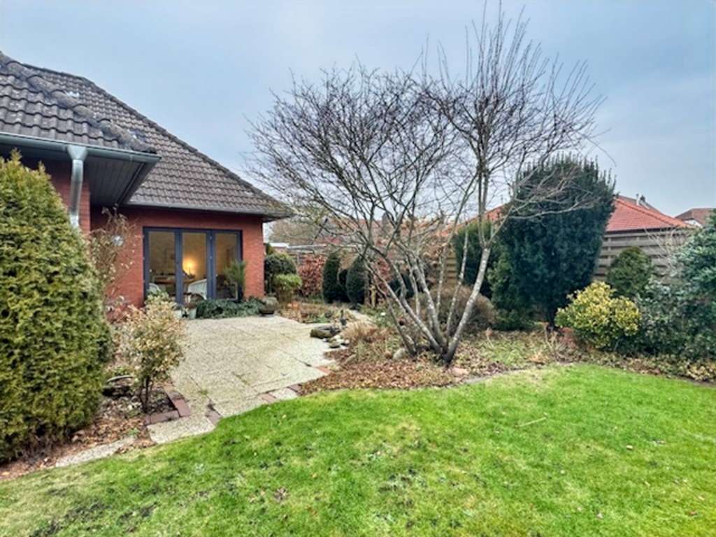 Immobilie in Wardenburg - Sehr geflegtes Einfamilienhaus mit schönem Garten in Hundsmühlen! - Bild 2