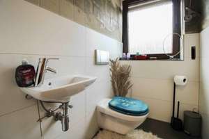 Attraktives Mehrfamilienhaus mit drei Wohneinheiten in Lonnerstadt – Die vollständige Adresse der Immobilie erhältst du vom Anbieter., 91475 Lonnerstadt – Vorschaubild 9