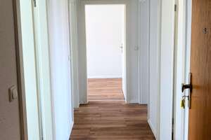 +++3ZKB mit Balkon und Tageslichtbad sucht neue Mieter+++ – Martin-Agricola-Straße 1, 39108 Stadtfeld Ost, Magdeburg – Vorschaubild 2