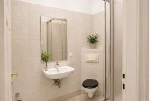 Zwei Zimmer in Sudenburg: Wohnung mit Balkon und Einbauküche – Wolfenbütteler Straße 30, 39112 Sudenburg, Magdeburg – Vorschaubild 3