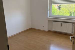  4 Zimmer in Regensburg  – Die vollständige Adresse der Immobilie erhältst du vom Anbieter., 93049 Westenviertel, Regensburg – Vorschaubild 2