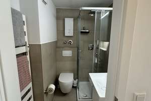 Vollmöblierte, moderne und helle  2-Zi.-Wohnung im 4. OG in Düsseldorf-Pempelfort – Collenbachstraße 17, 40476 Pempelfort, Düsseldorf – Vorschaubild 8