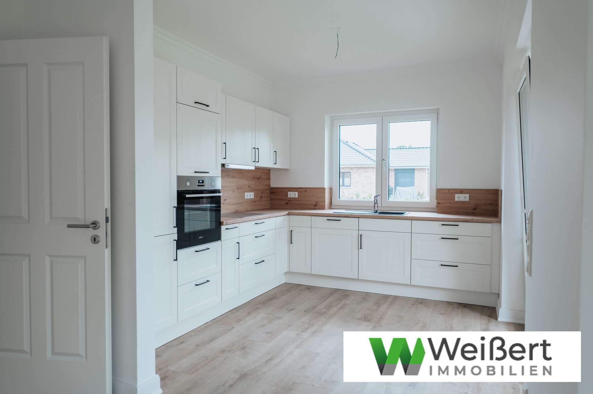 Immobilie in Beldorf - Gemütliches Familienhaus im klassischen Stil 
Neubauplanung - Niedrigenergiehaus mit Wärmepumpe - Bild 1