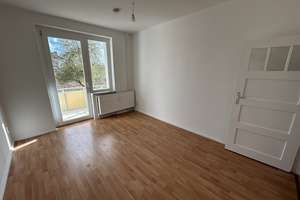 Helle Erdgeschosswohnung mit Balkon in ruhiger Lage! – Zinckestraße 29, 39122 Fermersleben, Magdeburg – Vorschaubild 2