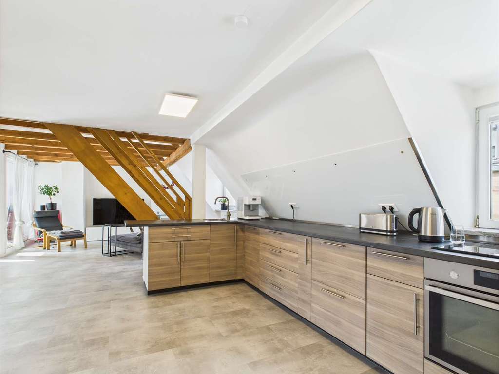 Immobilie in Zirndorf - Zentrale Maisonette mit Loggia, Galerie & viel Raum – 4 Zimmer auf 2 Ebenen in Zirndorf - Bild 4