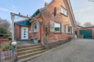 Wohnen mit Charakter: Gepflegtes Haus auf über 1.000 m² Grundstück – Die vollständige Adresse der Immobilie erhältst du vom Anbieter., 23701 Eutin – Vorschaubild 3