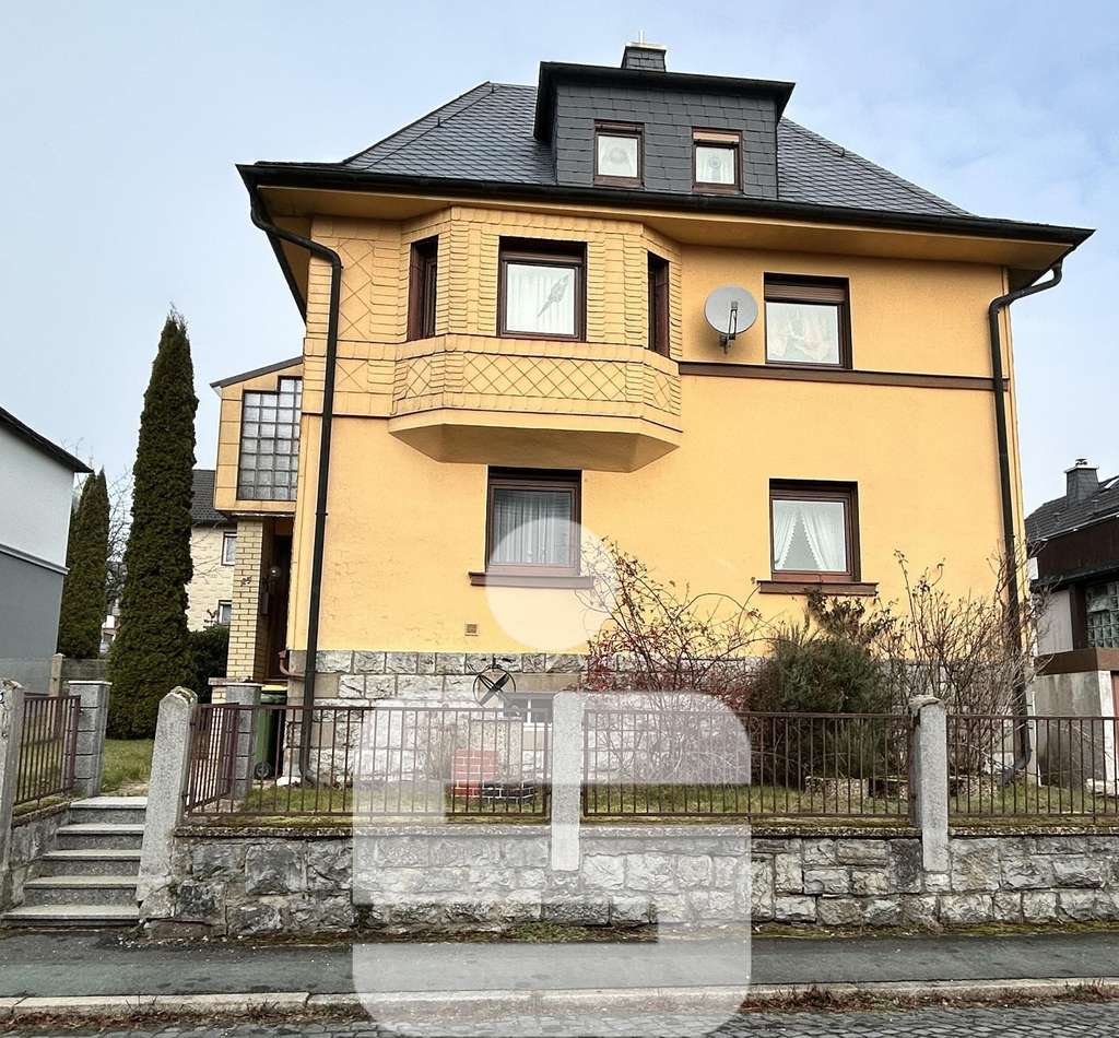 Immobilie in Schwarzenbach a.Wald - Ein-/Zweifamilienhaus in Schwarzenbach am Wald - Bild 0