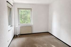 WG-geignete Wohnung mit drei Zimmern und Balkon in Offenbach – 63071 Bieberer Berg, Offenbach am Main – Vorschaubild 5