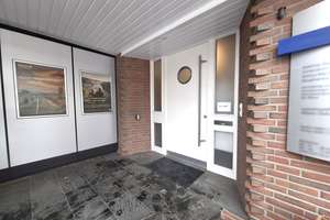 Sicherheit und Rendite für Ihre Kapitalanlage! Vermietetes Geschäftshaus in exponierter Lage – Die vollständige Adresse der Immobilie erhältst du vom Anbieter., 26919 Brake (Unterweser) – Vorschaubild 2