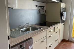 Freundliche 2-Zimmer-Wohnung mit Einbauküche und Balkon. Einzug optional auch ab 01.05. möglich.
  – Die vollständige Adresse der Immobilie erhältst du vom Anbieter., 51105 Humboldt/Gremberg, Köln – Vorschaubild 2