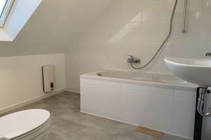 Helles und vollständig renoviertes 3-Zimmer-Reihenhaus mit Garten in Bonn Beuel – Die vollständige Adresse der Immobilie erhältst du vom Anbieter., 52335 Schwarzrheindorf/Vilich-Rheindorf, Bonn – Vorschaubild 19