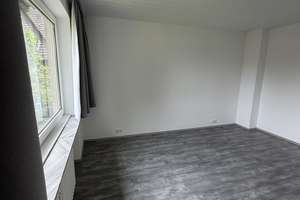 Freundliche 2,5-Zimmer-Wohnung mit Balkon und Einbauküche in Gelsenkirchen – Heistraße 106, 45891 Erle, Gelsenkirchen – Vorschaubild 7
