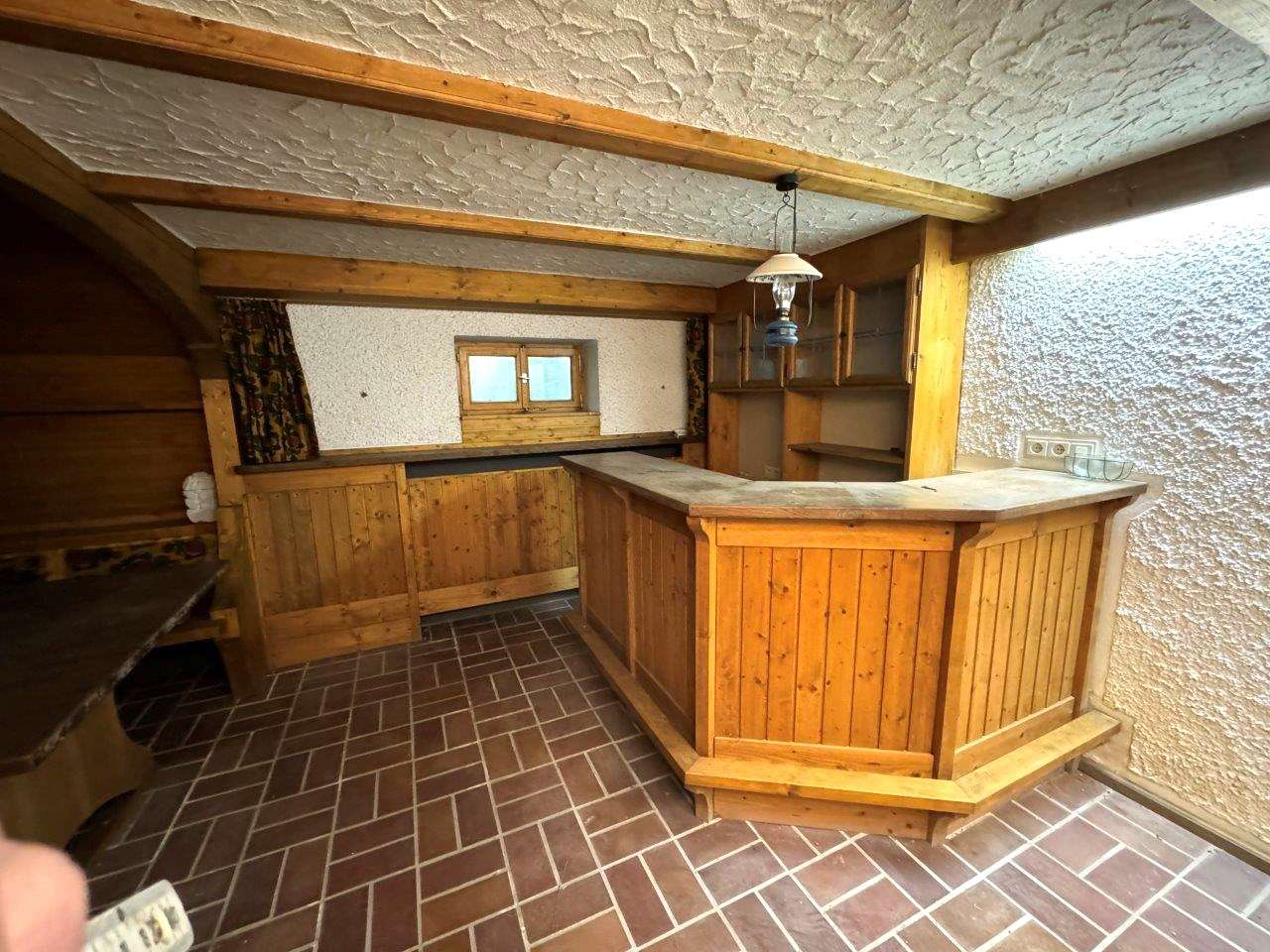 Immobilie in Friedberg - Renovierungsbedürftiges Ein- bis Zweifamilienhaus hervorragende Lage in Friedberg-West - Bild 4