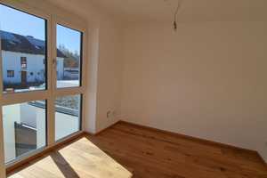 KFW 40 Plus! Hochwertiges 5 Zi. Haus in Haus mit Süd/Garten in bester Lage von Waldtrudering! – München – Vorschaubild 4