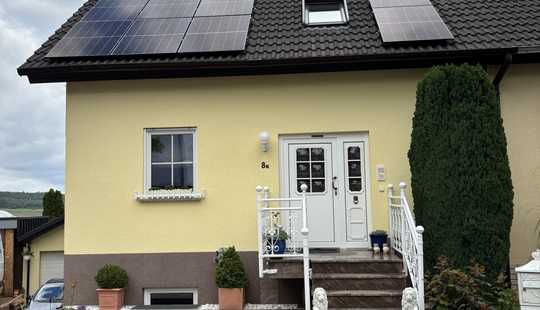 Bild von Geräumige, preiswerte und gepflegte 7-Zimmer-Doppelhaushälfte mit geh. Innenausstattung in Dorsheim