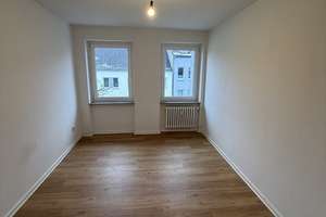 Schöne 2 Zimmer Wohnung, brauch Liebe im Herzen von Kiel. – Eckernförder Straße 11, 24116 Exerzierplatz, Kiel – Vorschaubild 2
