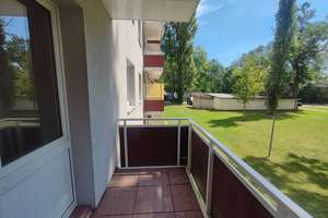 Wohnen im Erdgeschoss- mit Balkon und Tageslichtbad – Arthur-Scheibner-Straße 11, 6217 Merseburg – Vorschaubild 1