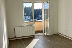 Helle, moderne Wohnung mit tollem Balkon - Zentrale Lage – Querstraße 14, 40227 Oberbilk, Düsseldorf – Vorschaubild 1