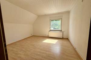 Helle 3 Zimmer Wohnung mit Stellplatz und Küche inkl. in Quelle Brackwede Renoviert Sehr Schön – Die vollständige Adresse der Immobilie erhältst du vom Anbieter., 33649 Brackwede, Bielefeld – Vorschaubild 2