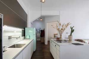 High-End! Stilvoll und Bezugsfrei: 3-Zi.-Etagenwohnung mit Balkon in urbaner Kiezlage – Berlin – Vorschaubild 7