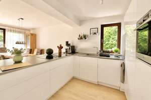 Garten-Maisonettewohnung mit Garage in Bremens bester Lage