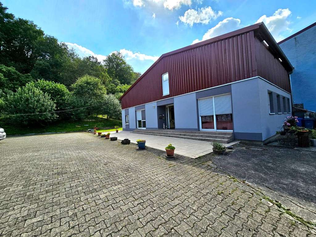 Immobilie in Niederkirchen - Großes Anwesen in Niederkirchen zu verkaufen - Bild 3