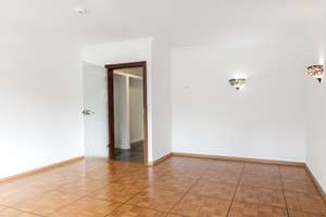Gemütliche 4-Zimmer-Wohnung mit Balkonen & Loggia – Ideal für Paare und kleine Familien – Die vollständige Adresse der Immobilie erhältst du vom Anbieter., 54290 Mitte/Gartenfeld, Trier – Vorschaubild 5
