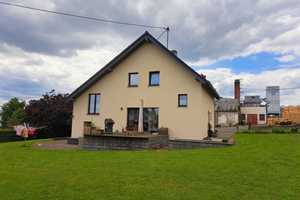 Freistehendes Einfamilienhaus mit gehobener Innenausstattung und EBK in Oberkail – Bitburg-Prüm (Kreis) – Vorschaubild 1