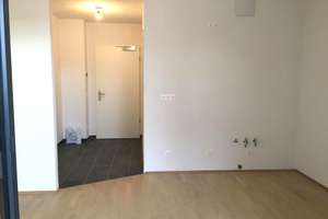 Charmantes 1-Zimmer-Appartement nahe der Highlight Towers – urbanes Wohnen in attraktiver Top-Lage! – Frankfurter Ring 184, 80807 Neufreimann, München – Vorschaubild 3