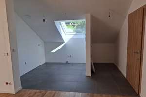 Traumhafte Dachgeschoss-Wohnung mit Dachterrasse in Stuttgart-Botnang – Die vollständige Adresse der Immobilie erhältst du vom Anbieter., 70195 Botnang-West, Stuttgart – Vorschaubild 6