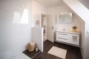 Juwel in der Innenstadt von Augsburg! Kernsanierte 2 ZKB mit Dachterrasse in absoluter Zentrumslage  – Die vollständige Adresse der Immobilie erhältst du vom Anbieter., 86152 Georgs- und Kreuzviertel, Augsburg – Vorschaubild 13