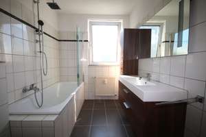 Stilvolle Eigentumswohnung mit großzügigem Balkon in begehrter Wohnlage von Essen-Kettwig! – Ringstraße 159, 45219 Kettwig, Essen – Vorschaubild 9