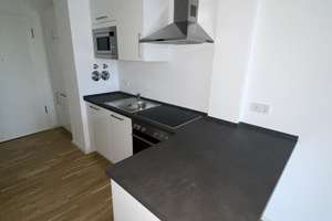 Durchdachter Grundriss: 1-Raum-Wohnung mit abgetrennter Schlafzone und Einbauküche – Carl-Spindler-Str. 13, 12555 Köpenick, Berlin – Vorschaubild 5