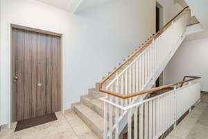 Urbaner Wohnkomfort mit Weitblick – Großzügige 2,5-Zimmerwohnung mit Loggia – Die vollständige Adresse der Immobilie erhältst du vom Anbieter., 14199 Schmargendorf, Berlin – Vorschaubild 5